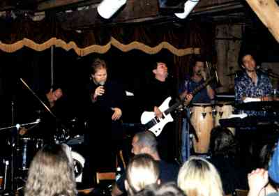 boallband3-a.jpg (11531 bytes)