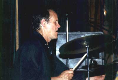bobdsolo-a.jpg (16435 bytes)